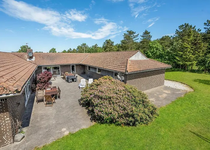 Awesome In Holiday home Orsted (Midtjylland)